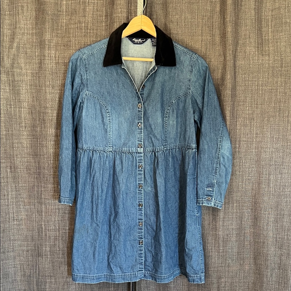 Eddie Bauer petite medium blue denim dress button down with velvet collar